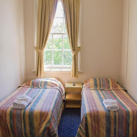 Gardners Inn Hotel Блекхийт Екстериор снимка