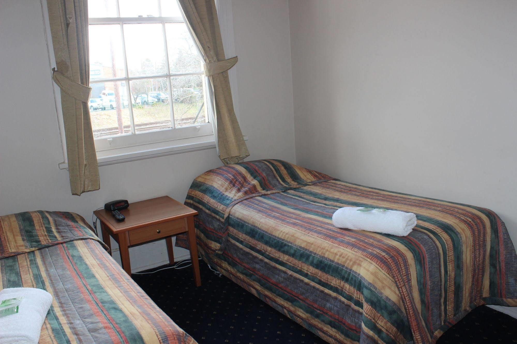 Gardners Inn Hotel Блекхийт Екстериор снимка