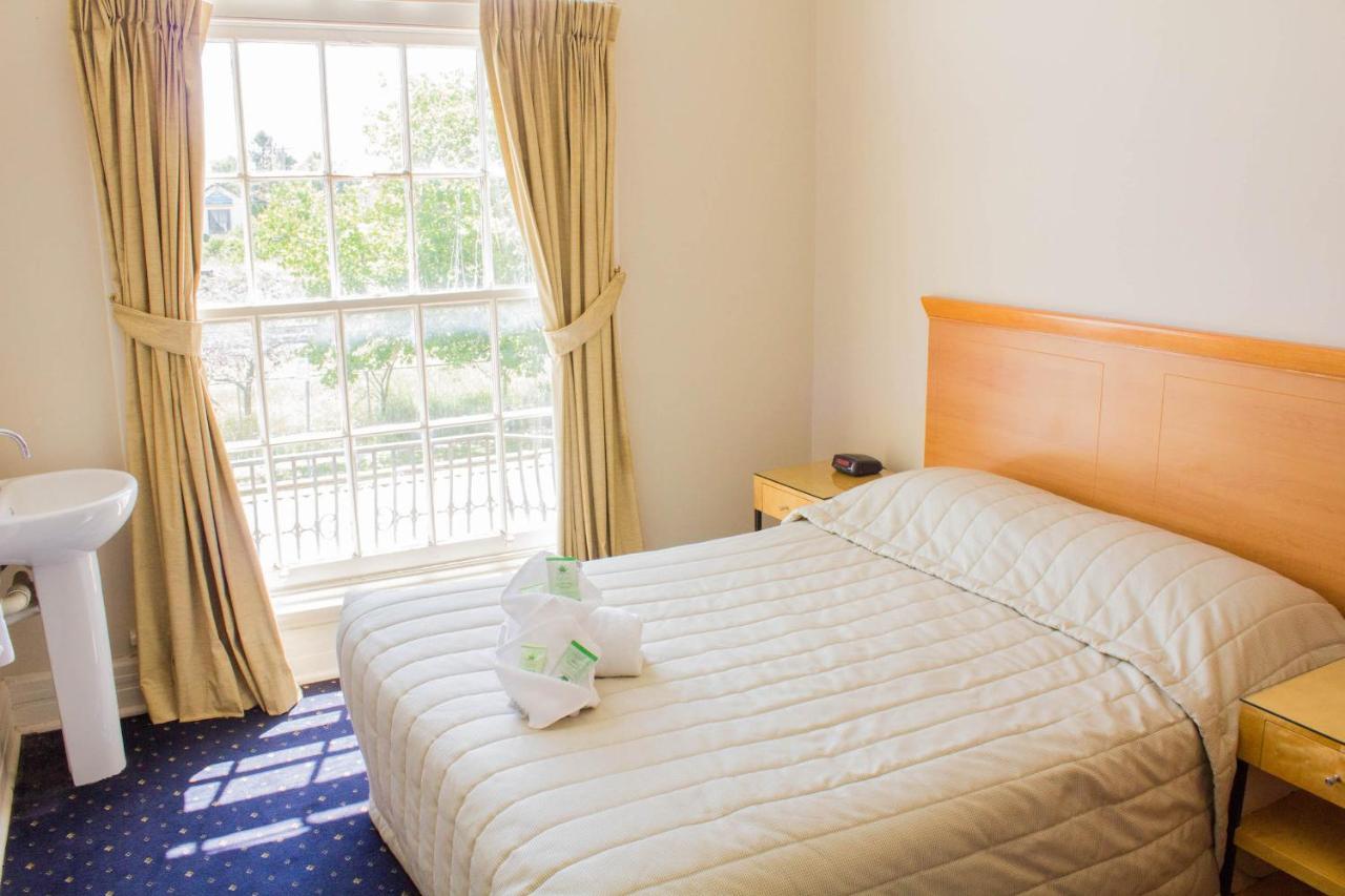 Gardners Inn Hotel Блекхийт Екстериор снимка