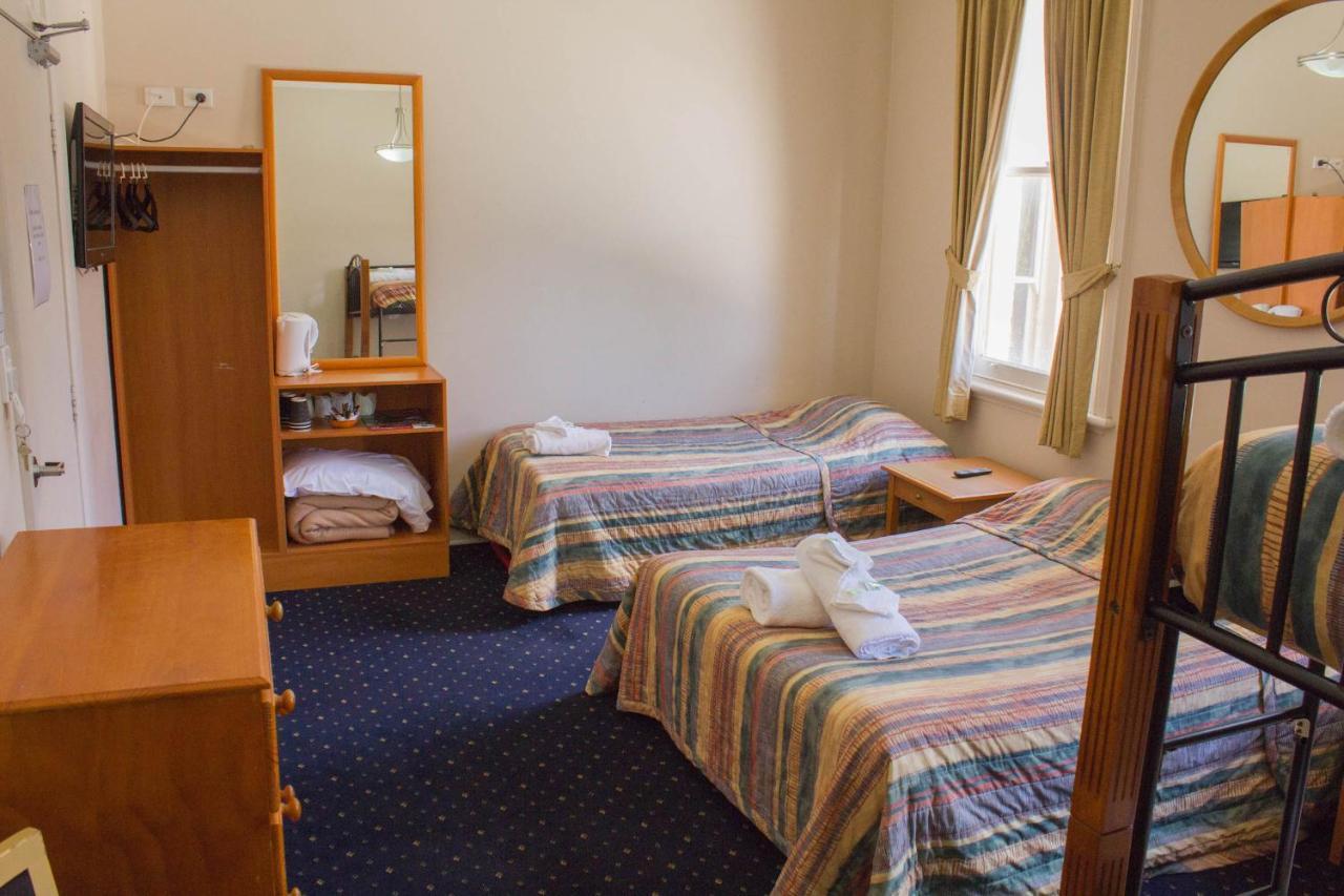 Gardners Inn Hotel Блекхийт Екстериор снимка