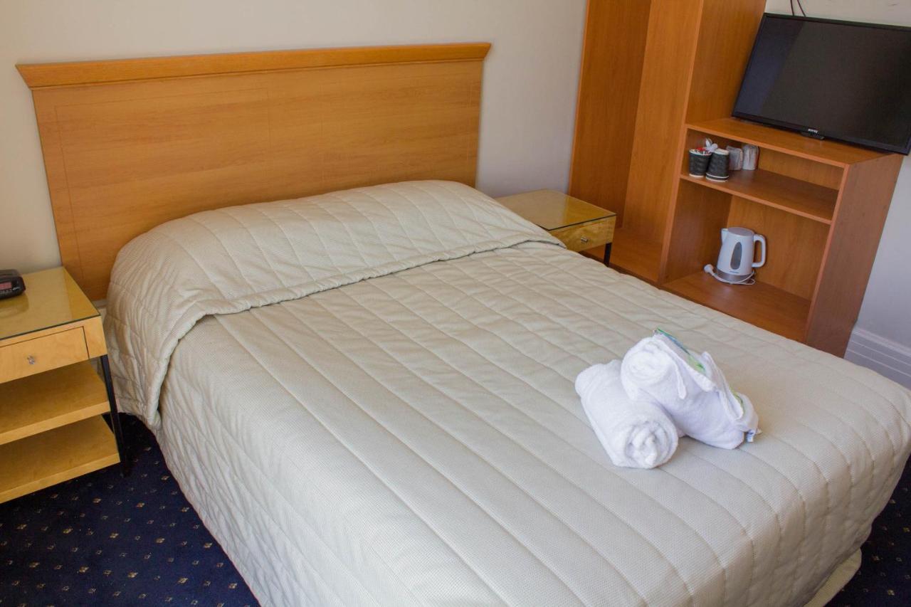 Gardners Inn Hotel Блекхийт Екстериор снимка