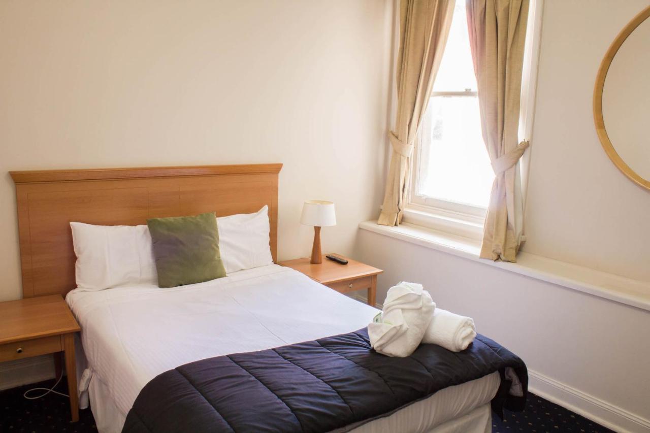 Gardners Inn Hotel Блекхийт Екстериор снимка