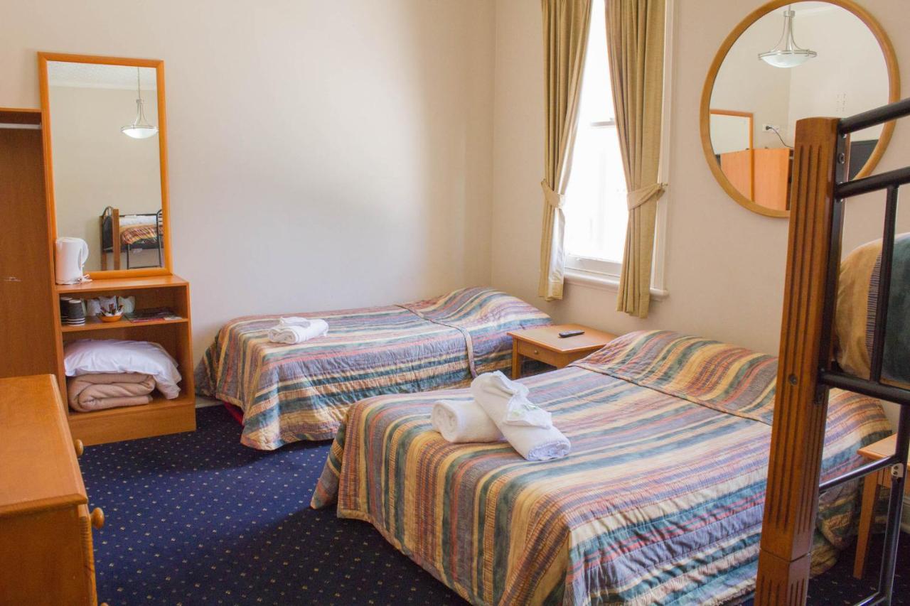 Gardners Inn Hotel Блекхийт Екстериор снимка