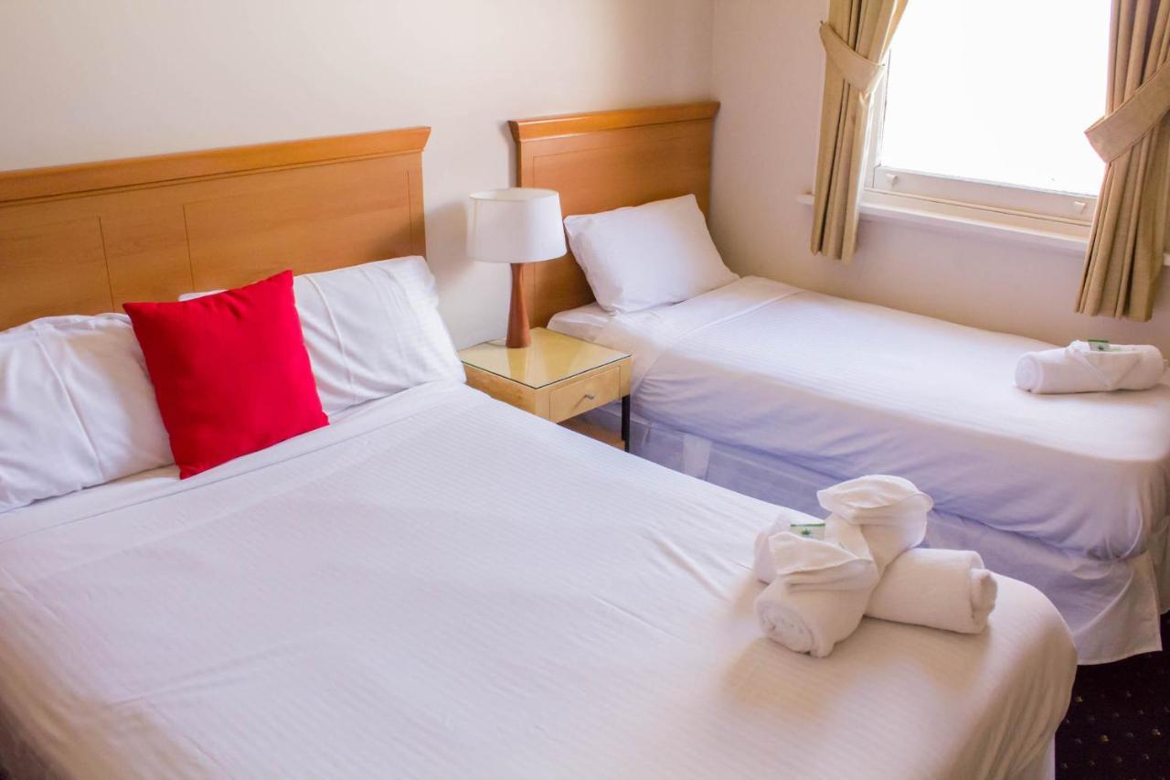 Gardners Inn Hotel Блекхийт Екстериор снимка