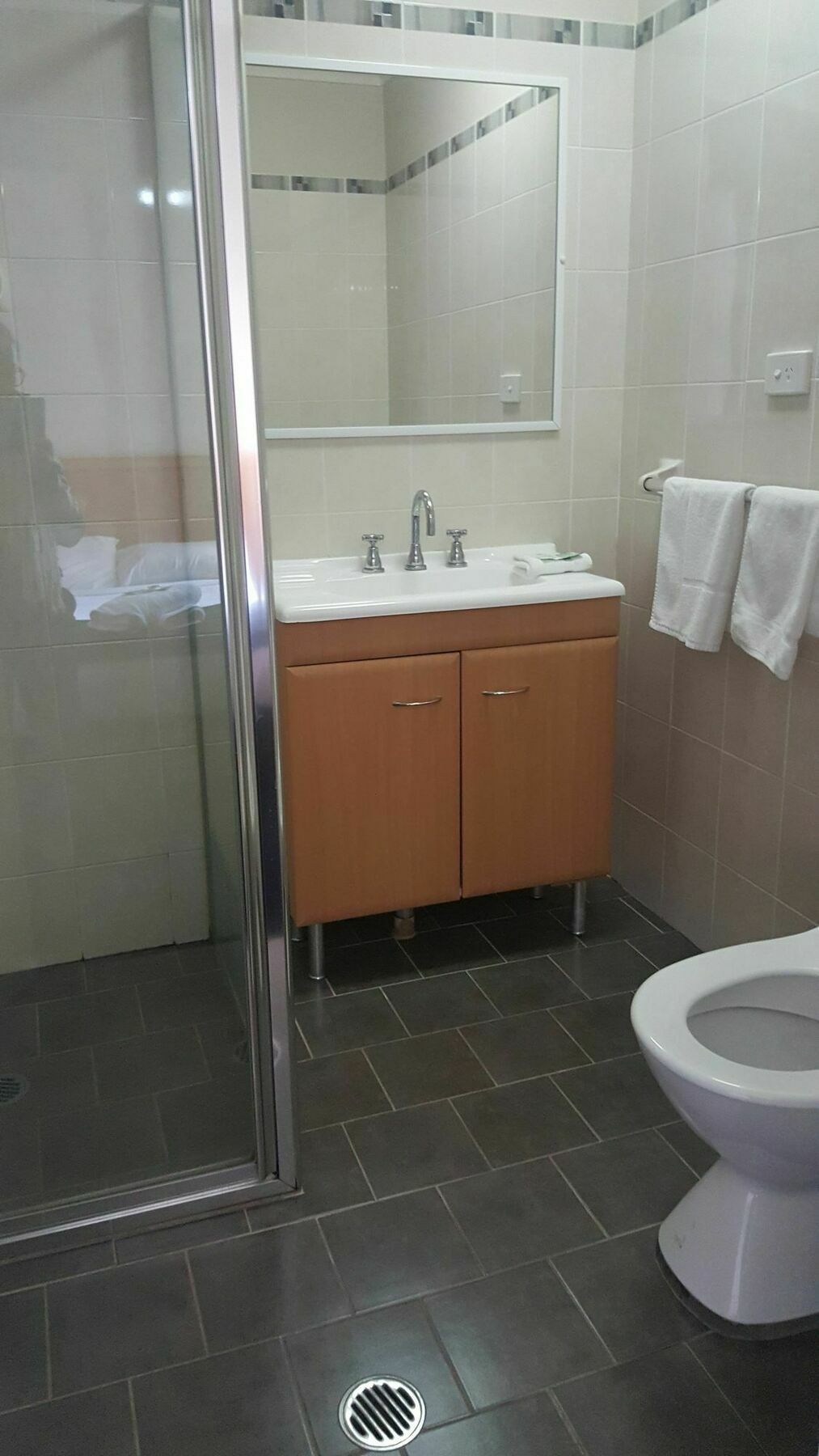 Gardners Inn Hotel Блекхийт Екстериор снимка